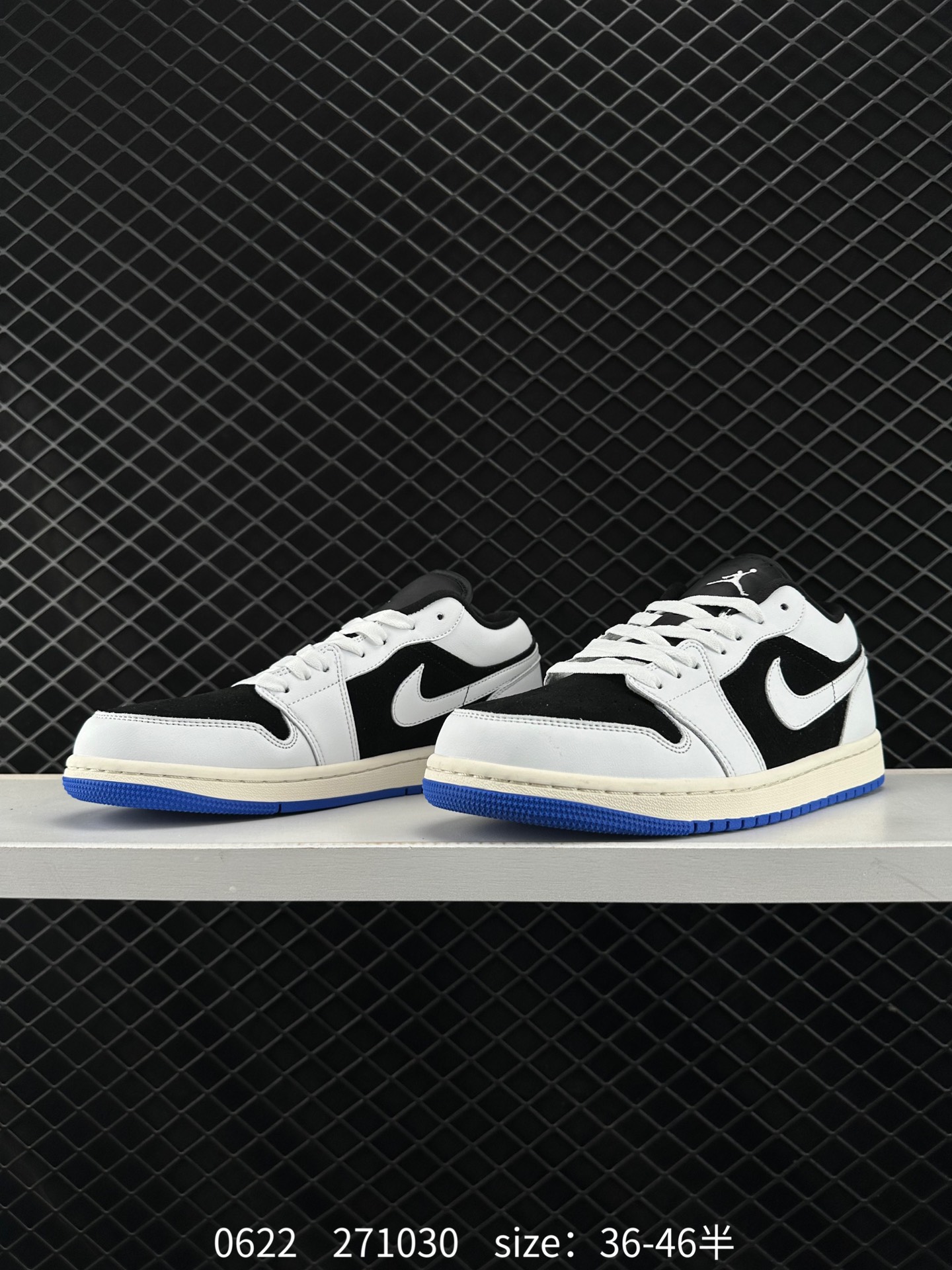 Nike Wmns Air Jordan 1 Low GS”Team Gold“